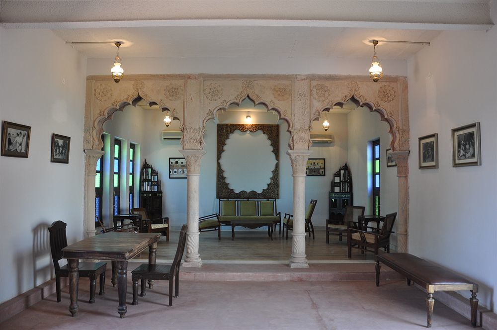 Chandra Mahal Haveli Luharu Exterior photo
