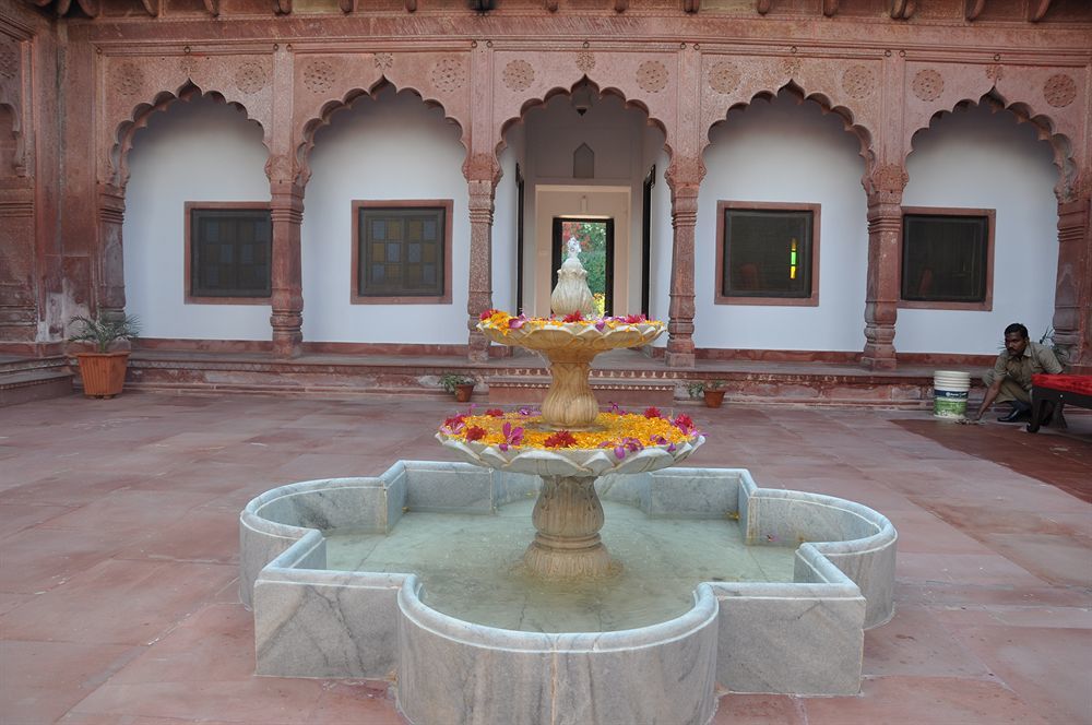 Chandra Mahal Haveli Luharu Exterior photo